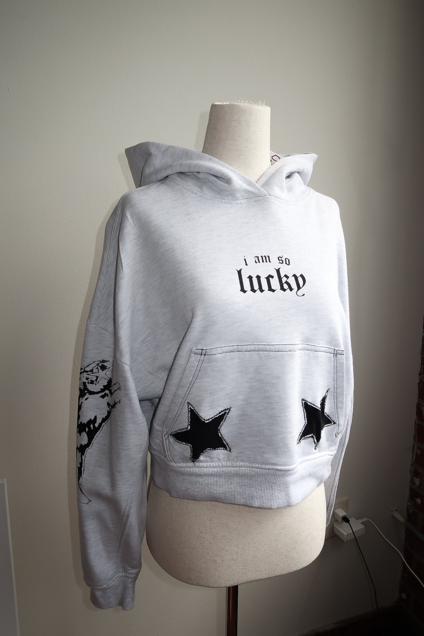 LUCKY STARS Hoodie - M