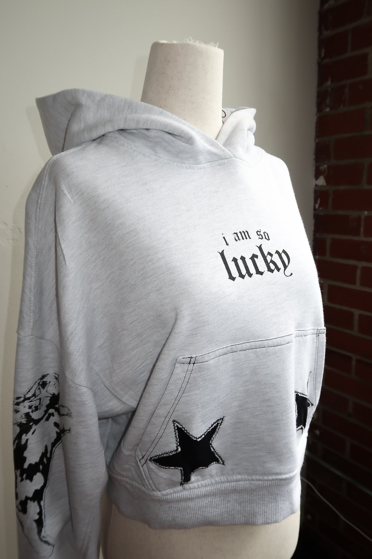 LUCKY STARS Hoodie - M