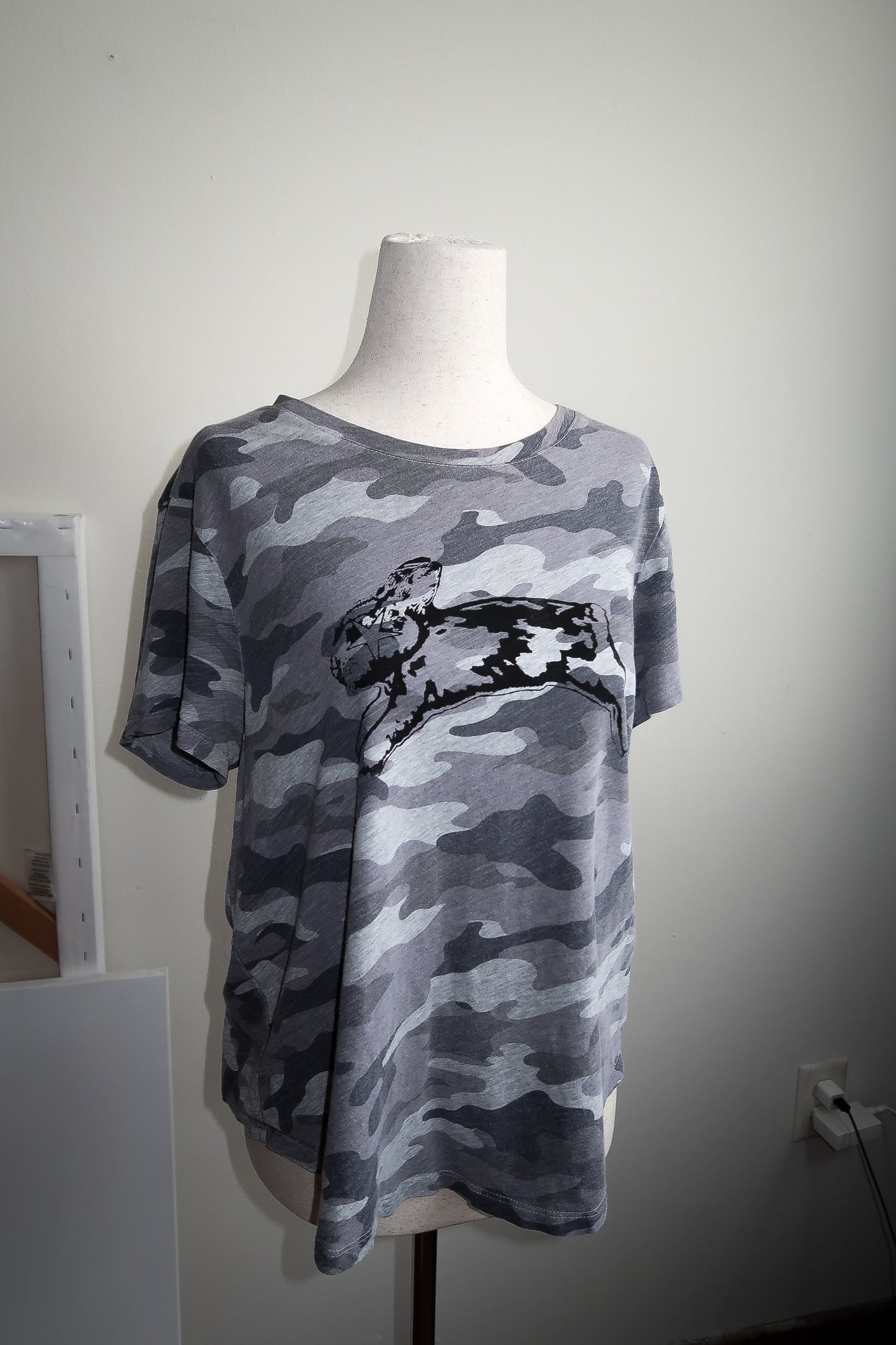 BUNNY Camo Tee - L