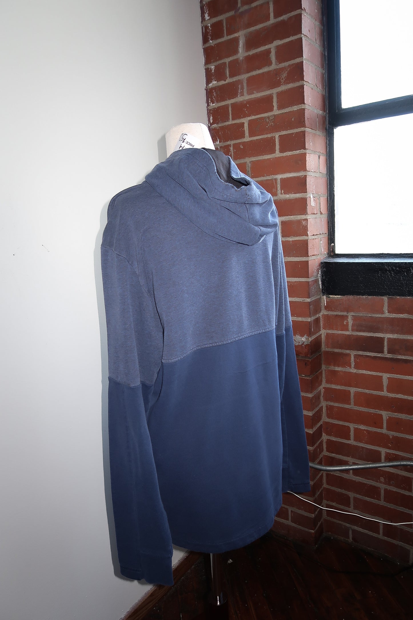LUCKY BUNNY Hoodie - M